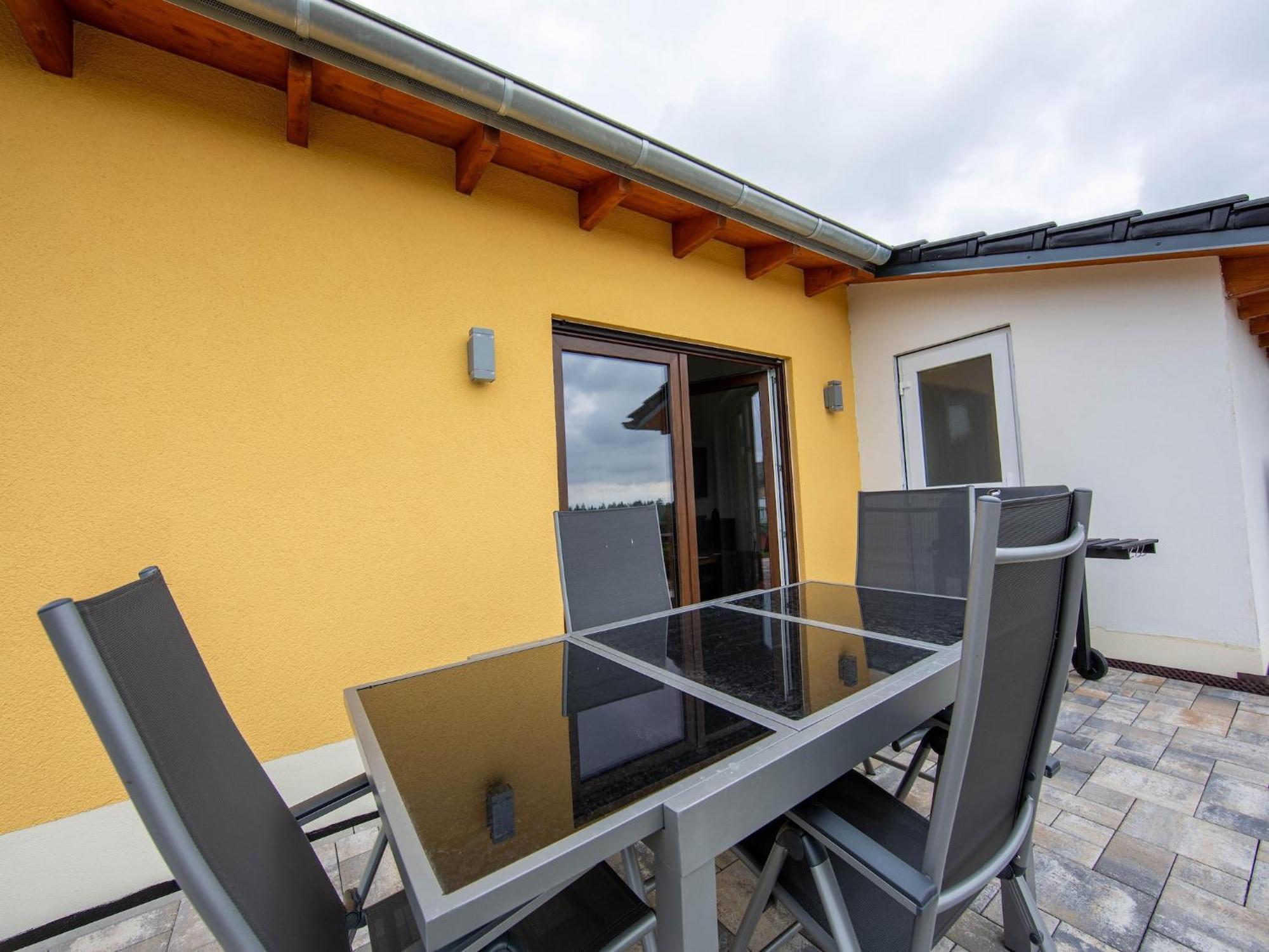 Tranquil Holiday Home In Filz In The Eifel With Garden Εξωτερικό φωτογραφία